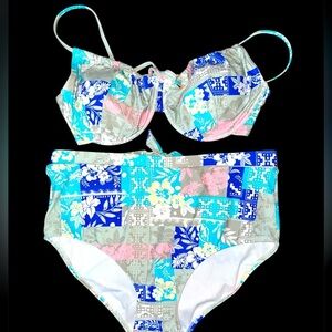Raisins Curve Luna Island Patchwork Bikini Set. Size 22
